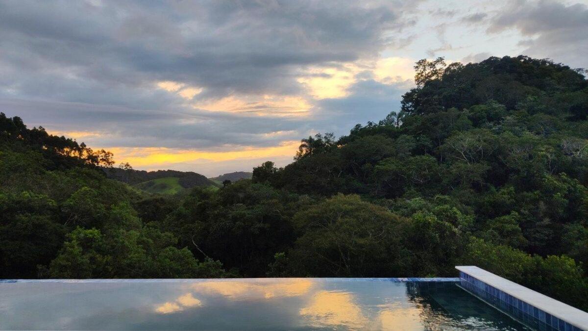 Chale Do Lago Super Luxo Cunha Exteriör bild