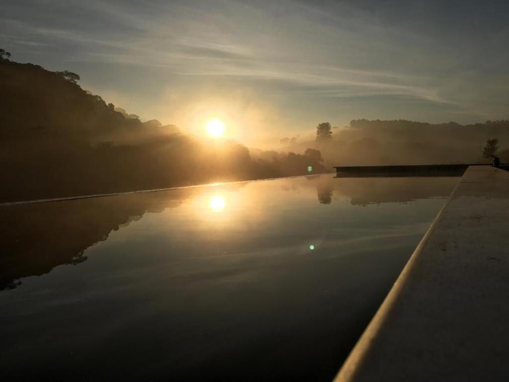 Chale Do Lago Super Luxo Cunha Exteriör bild